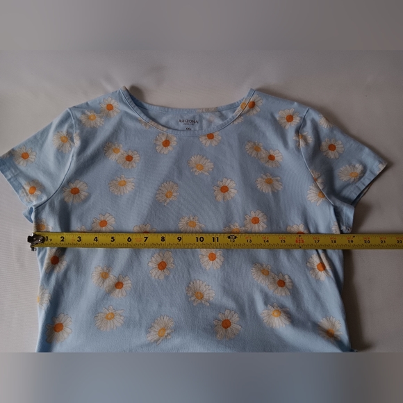 Arizona Jeans Co. women's light blue daisy print short-sleeve crop top XXL - Picture 7 of 9